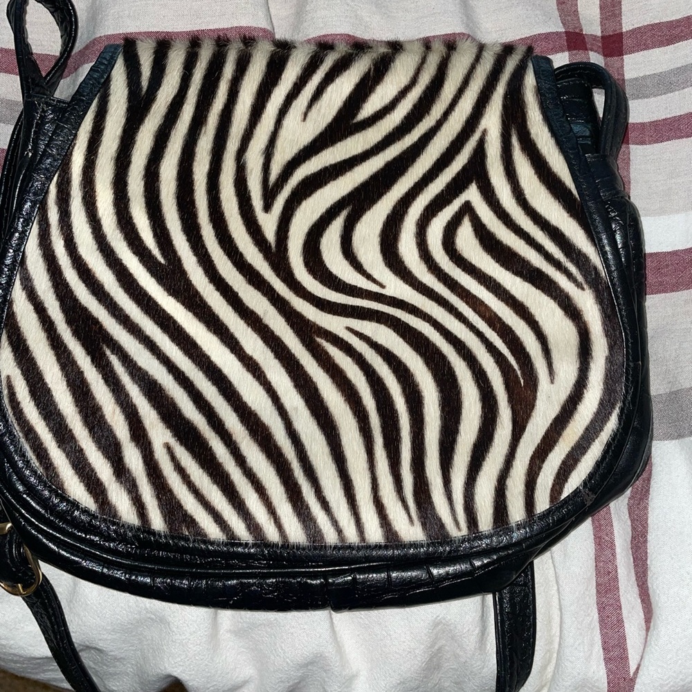 Sak’s Fifth Avenue Vintage Genuine Leather crossbody purse
